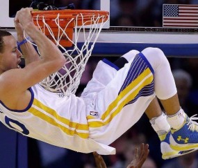 开云体育中国-穆勒一剑封喉！南非战术革新打穿突尼斯防线，关键先生改写非洲杯格局