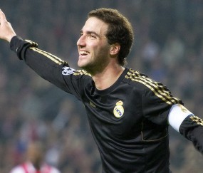 开云在线直播-莱奥关键回合不手软，荷兰击溃马里，一场战术与意志的较量