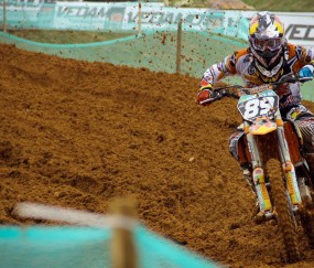 开云体育视频直播-跨界启示录，当黄蜂终结湖人，保罗在F1赛道接管比赛—唯一性如何重塑竞技巅峰