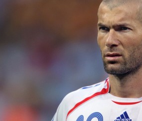 开云体育APP下载-莱奥爆发撕裂铁壁，塞维利亚节奏哲学如何重塑比利时足球基因