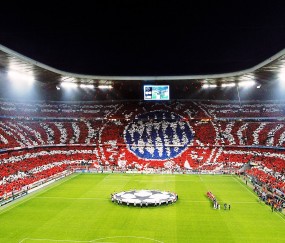 开云体育-赛道上的逆袭，阿尔及利亚车队在F1奥地利街道赛的爆冷胜利