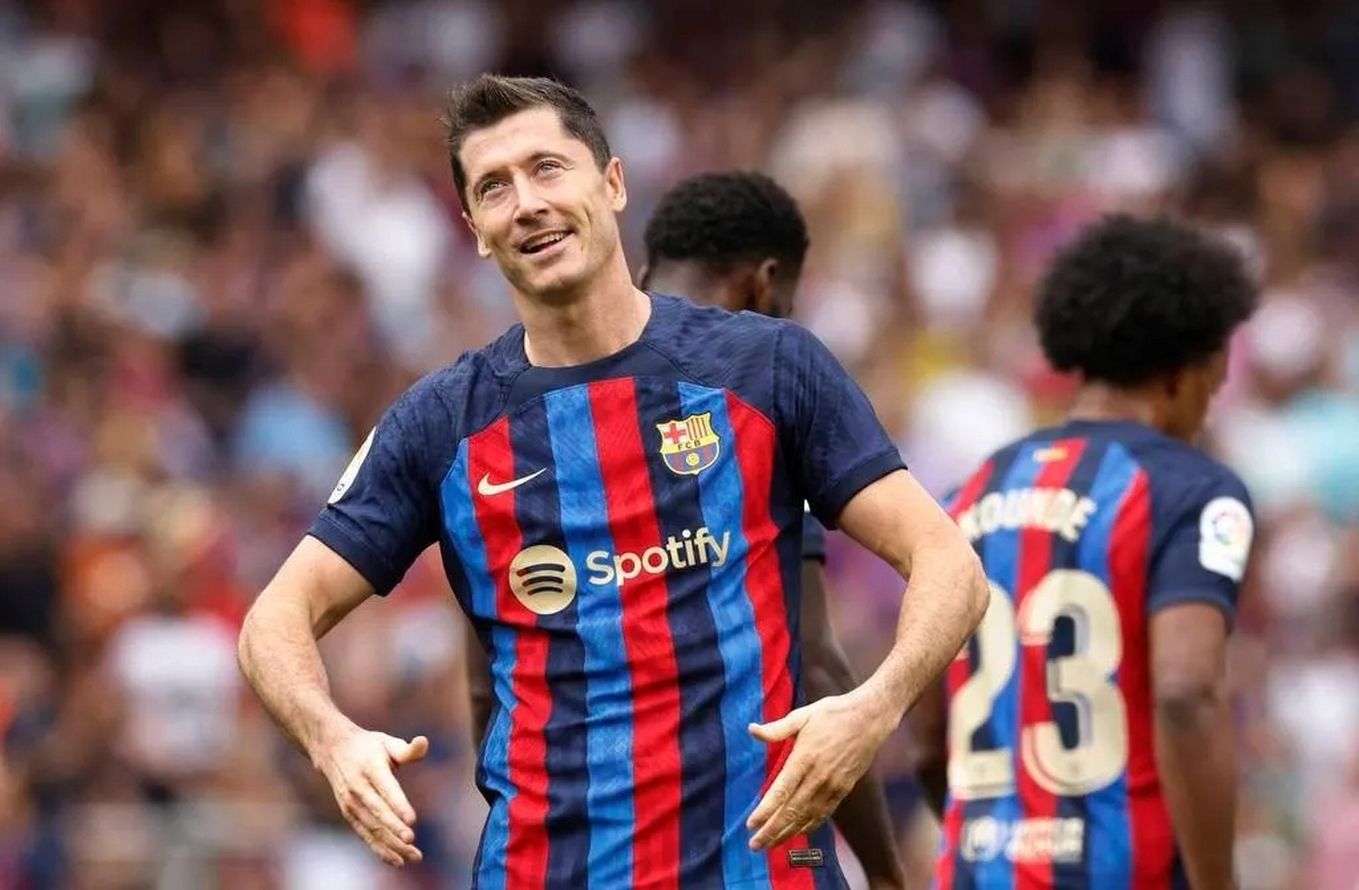 巴萨鏖战波兰，库尔图瓦状态火热