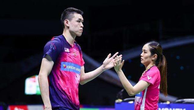 泰国队完胜马来西亚队，黄鸭组合扛起全队