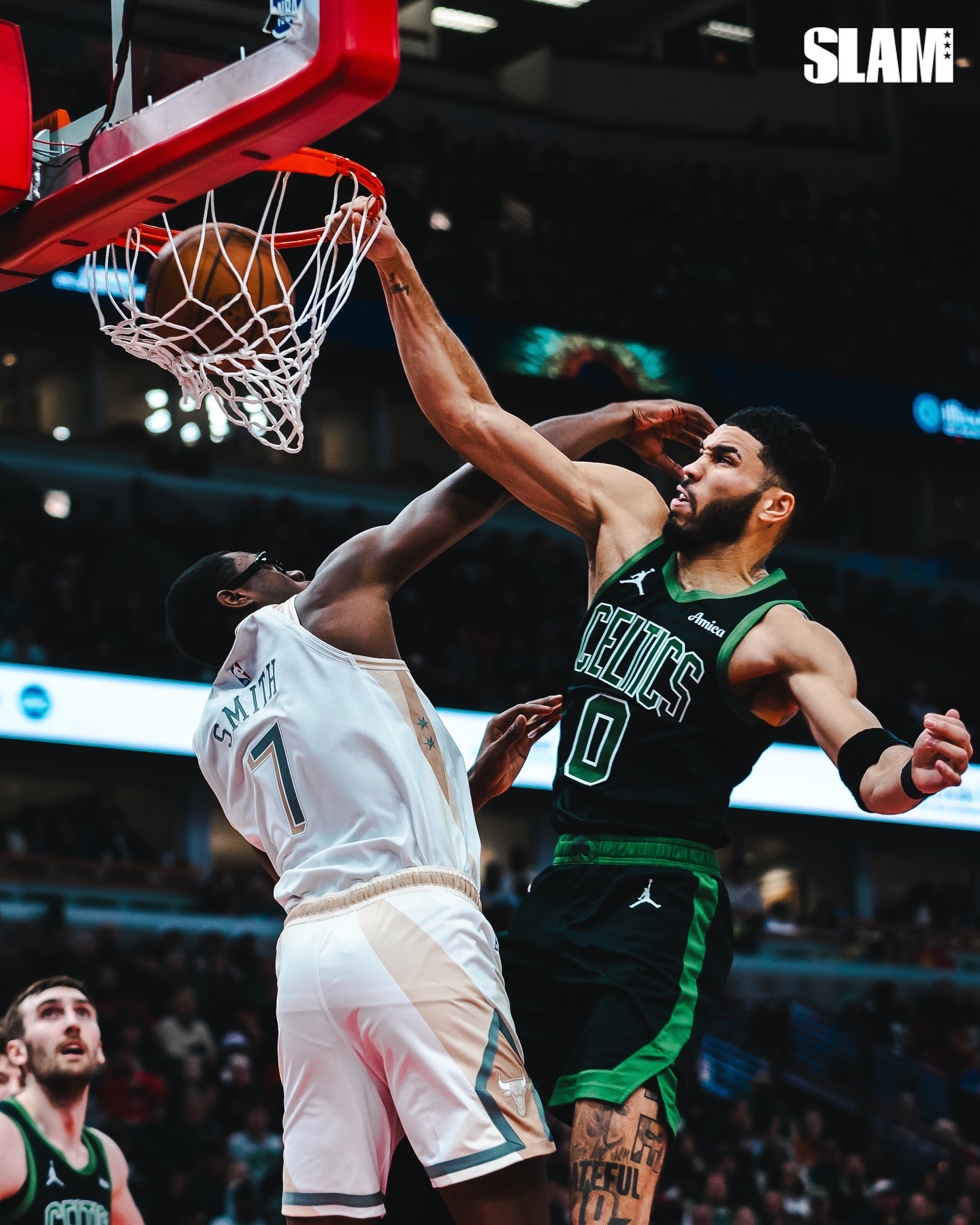 辽宁队鏖战雷霆，塔图姆点燃赛场