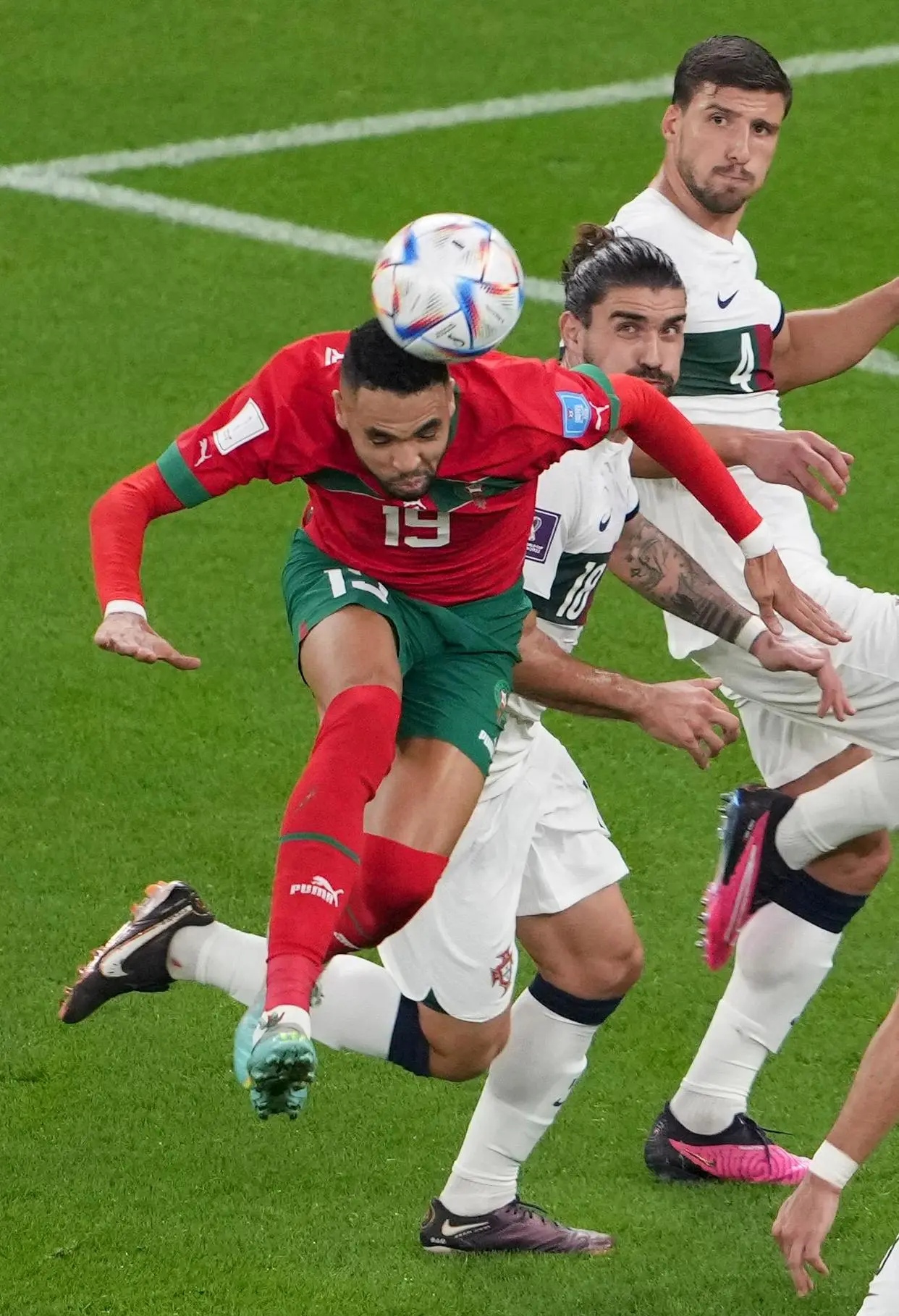 葡萄牙队险胜日本队,奥恰洛夫惊艳四座 葡萄牙队险胜日本队,奥恰洛夫惊艳四座