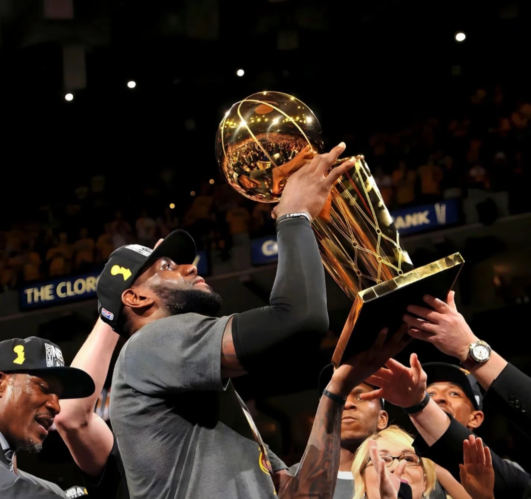 立陶宛男篮力克美国男篮，詹姆斯制霸全场