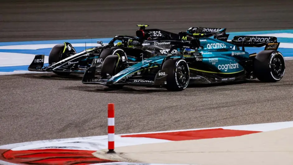 威廉姆斯翻盘梅赛德斯，拉塞尔刷新纪录