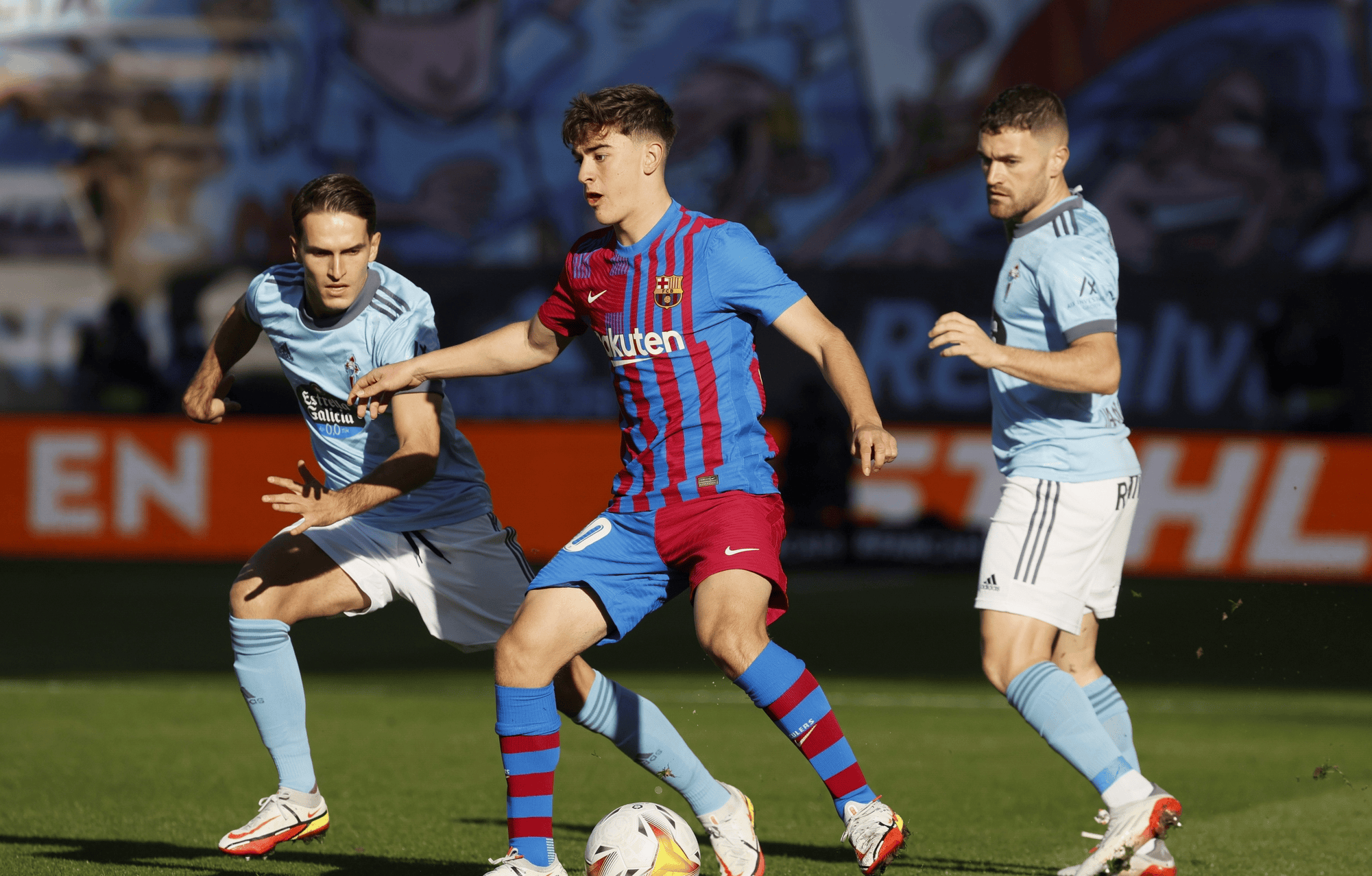 巴塞罗那集体配合默契，备战重要比赛