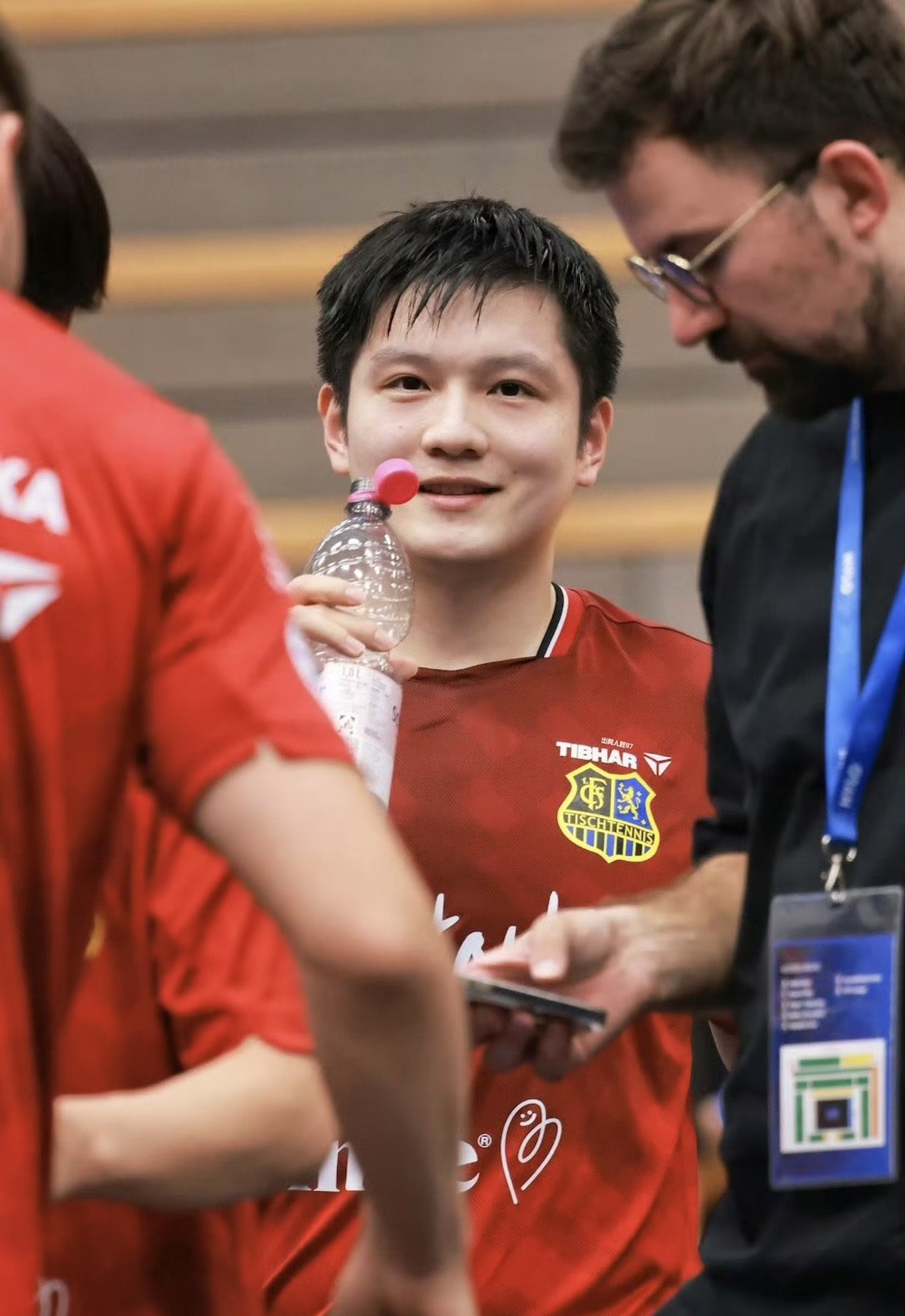 瑞典乒乓球队轻取韩国乒乓球队，樊振东制霸全场