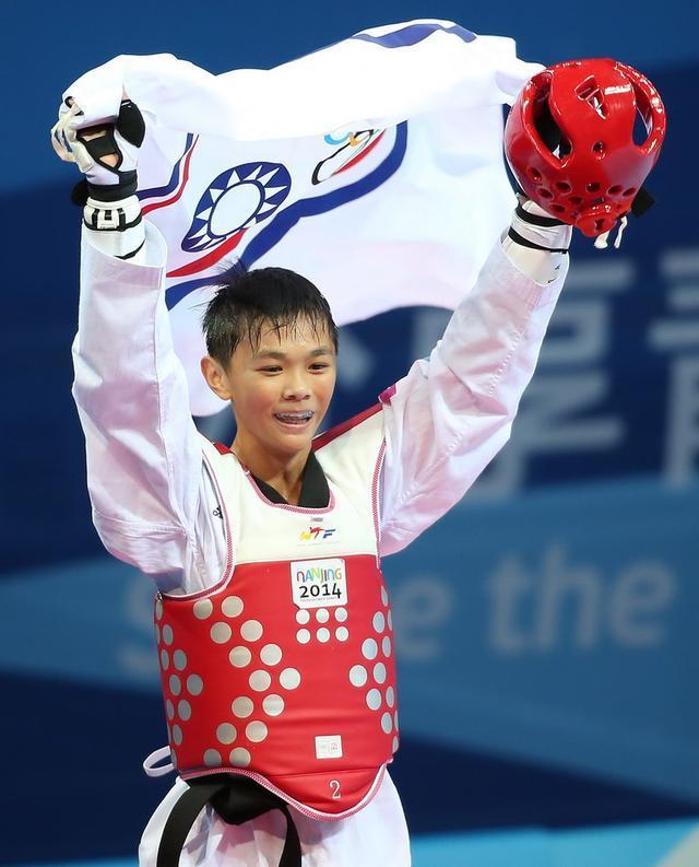 保加利亚队勇夺奖牌，崭露头角