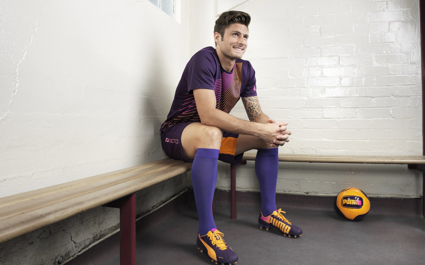 欧冠决赛之夜，拉亚打出生涯之夜，一夫当关，改写历史的无名英雄