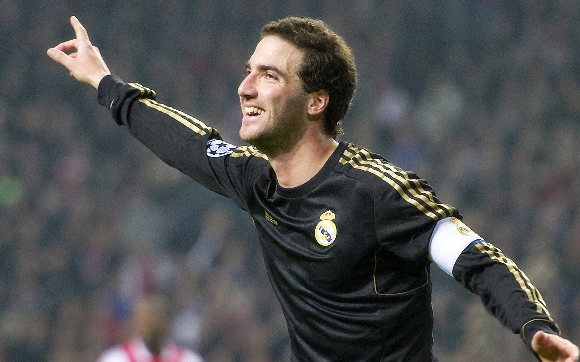 萨卡一锤定音锁定胜局，利物浦提前终结塞内加尔悬念